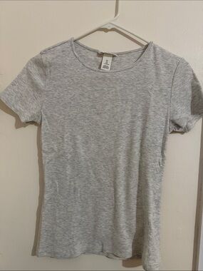 H&M Heather Gray Ribbed Crew Neck Tee